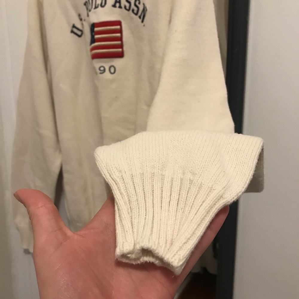Cream US polo sweater (~1990s). 10/10 condition sL